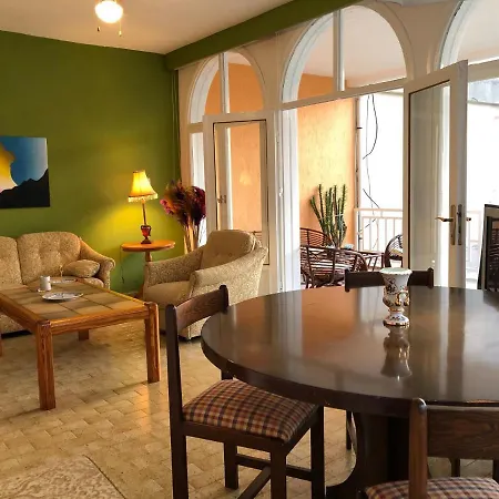 Seaside M And B House Апартаменты