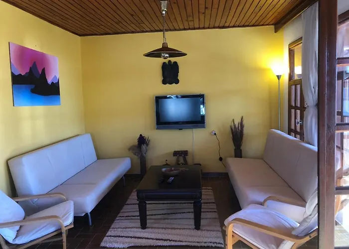 Seaside M And B House *