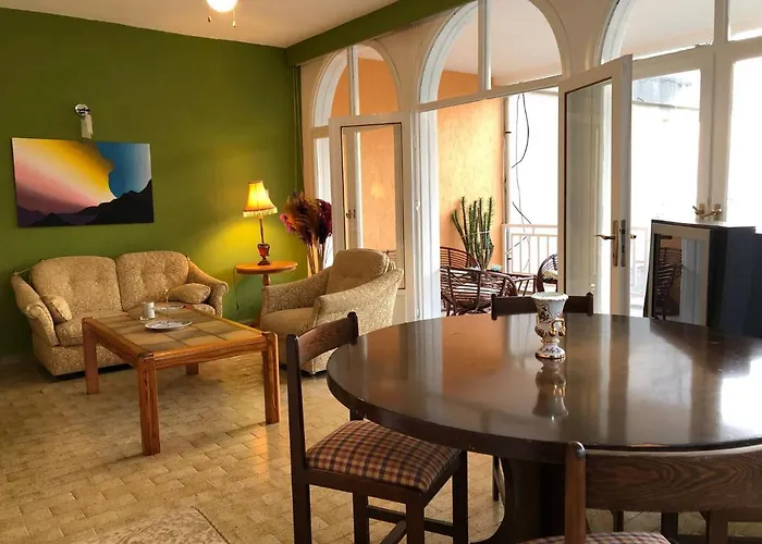 Seaside M And B House Apartment