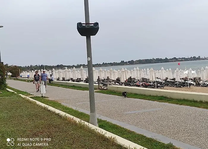 Seaside M And B House Apartman